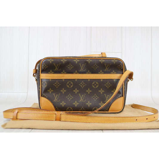 Rank AB ｜ LV Monogram Trocadero 27 Shoulder Bag｜060212