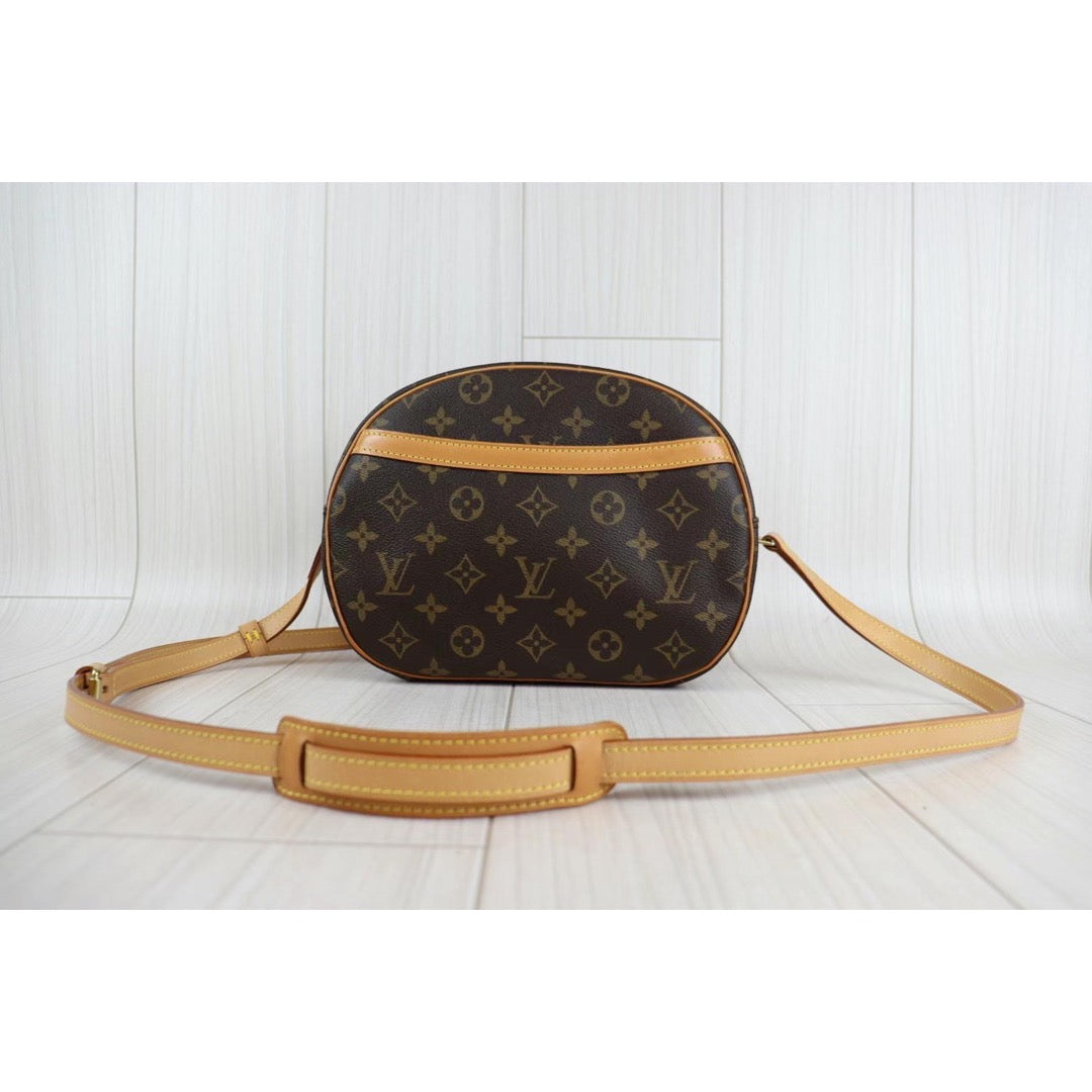 Rank AB ｜LV Monogram Blower Shoulder Bag｜22111107