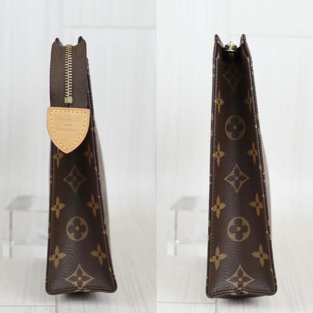 Rank A ｜ LV Monogram Pochette Toilette 26 ｜22112506