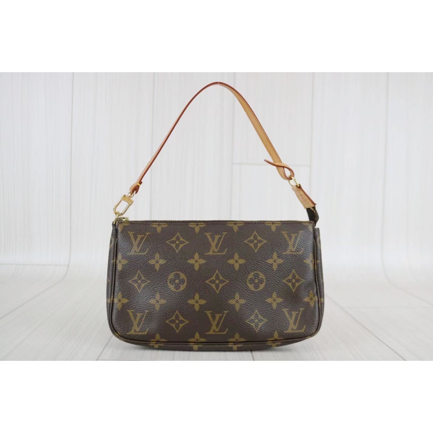 Rank A ｜ LV Monogram Pochette Accessoires ｜042513