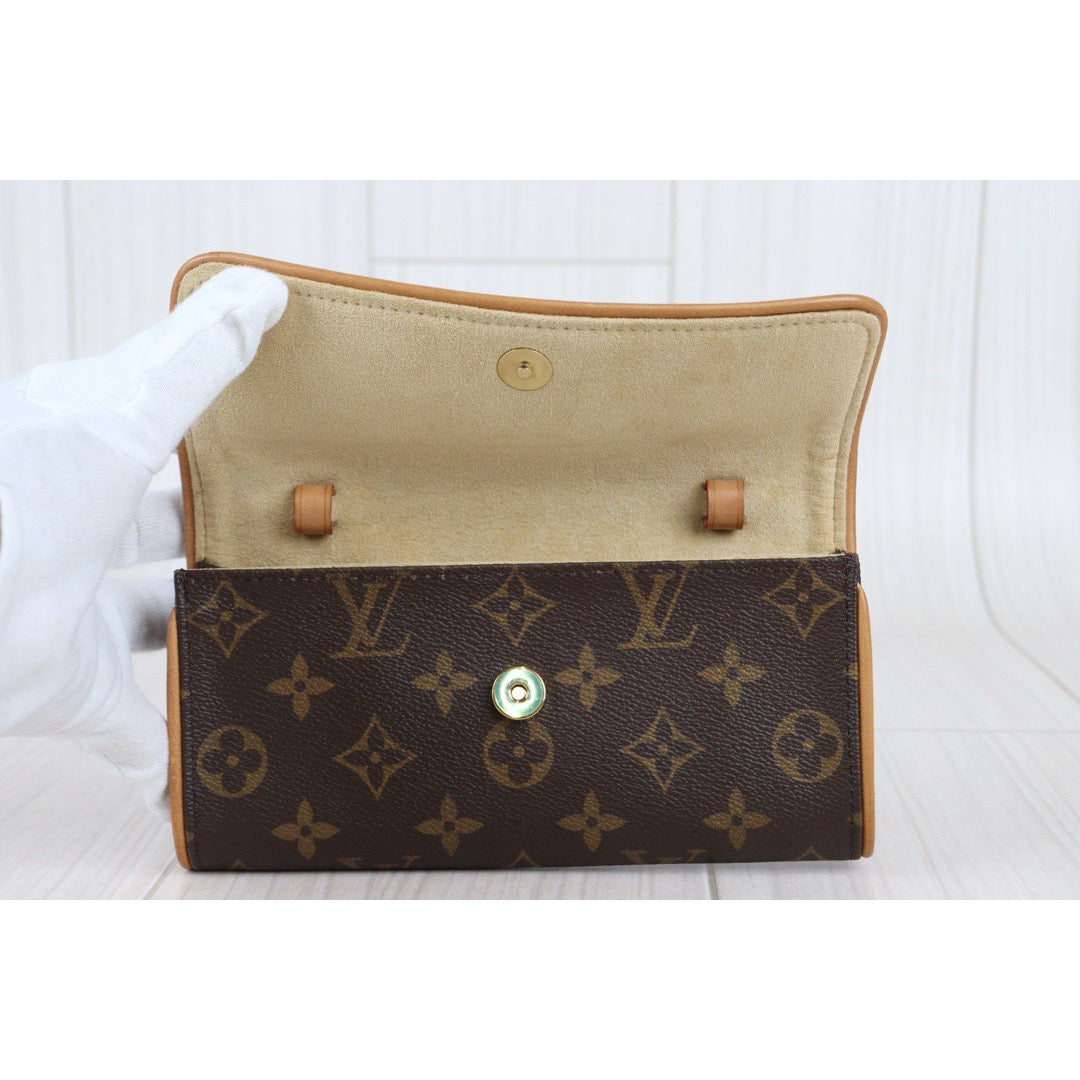 Rank AB ｜LV Monogram Pochette Twin PM｜23040403