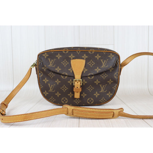 W-Rank AB ｜ LV Monogram Jeune Fille Crossbody Bag ｜ 090205