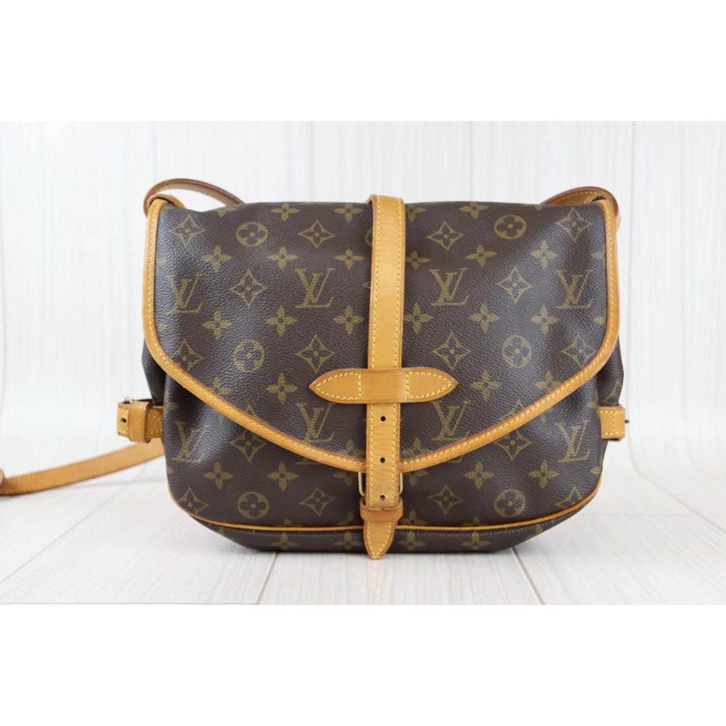 W-Rank AB ｜ LV Monogram Saumur MM Shoulder Bag