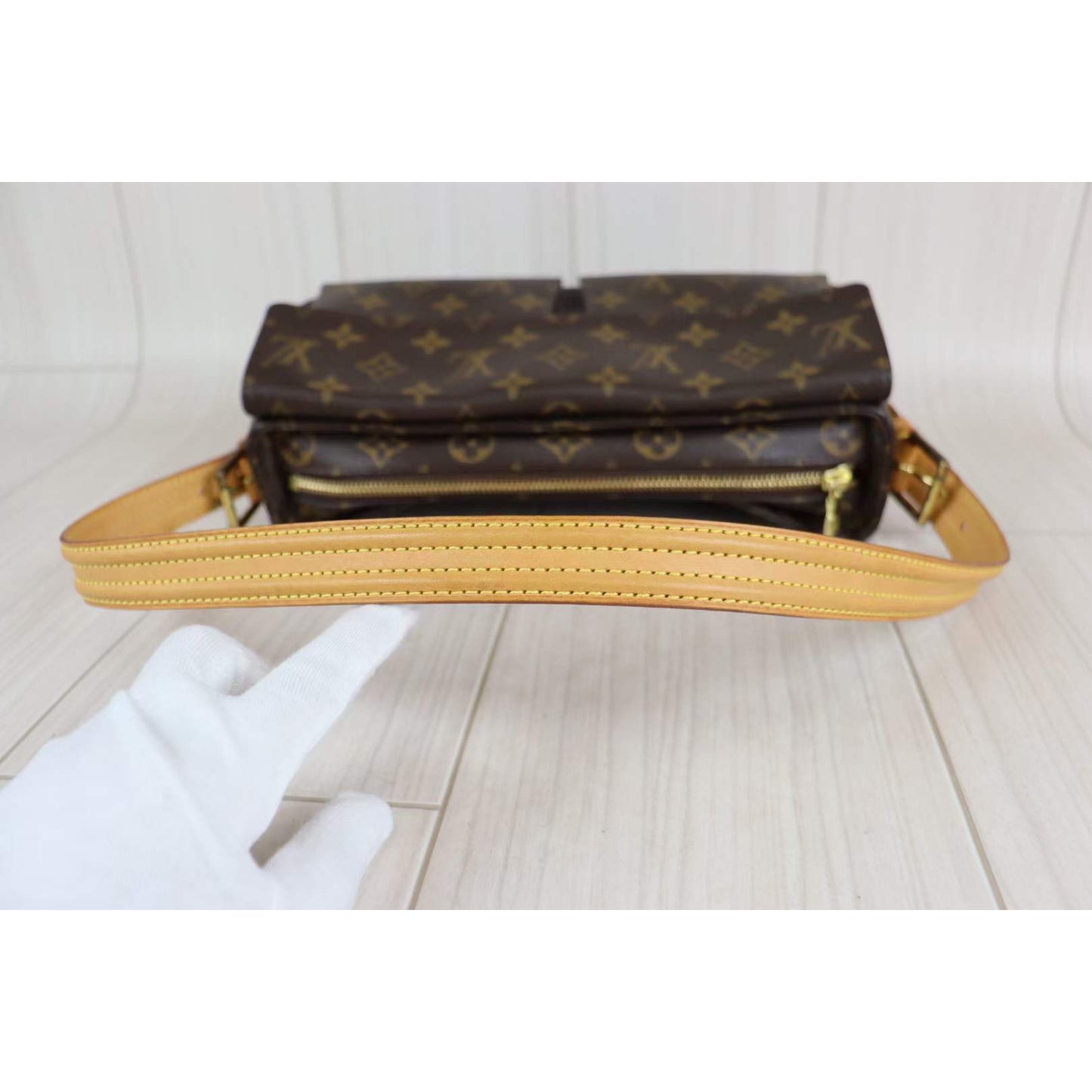 Rank AB ｜LV Monogram Viva Cite MM Shoulder Bag｜090606