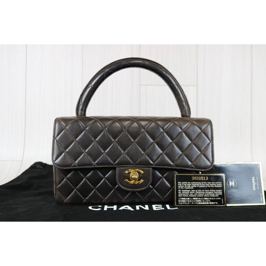 Rank AB ｜ CHANEL Vintage Matrasse COCO Handbag ｜031803