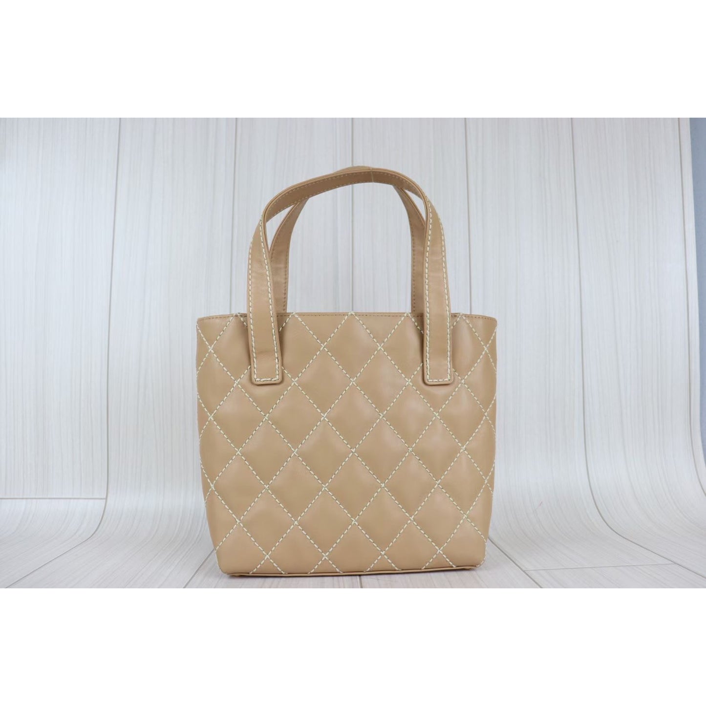 Rank A ｜Chanel Lamb Skin Wild Stitching Coco Mark Handbag ｜073015