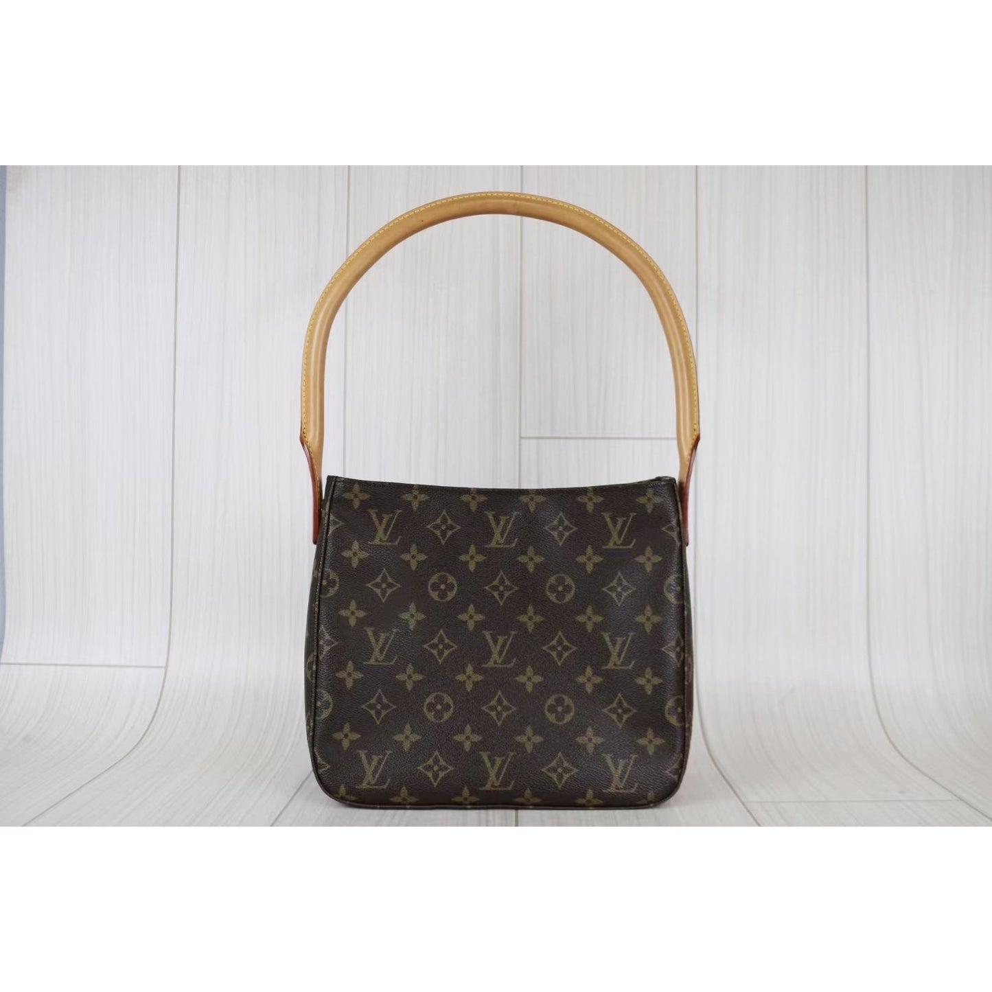 Rank A ｜ LV Monogram Looping MM Shoulder Bag ｜050610