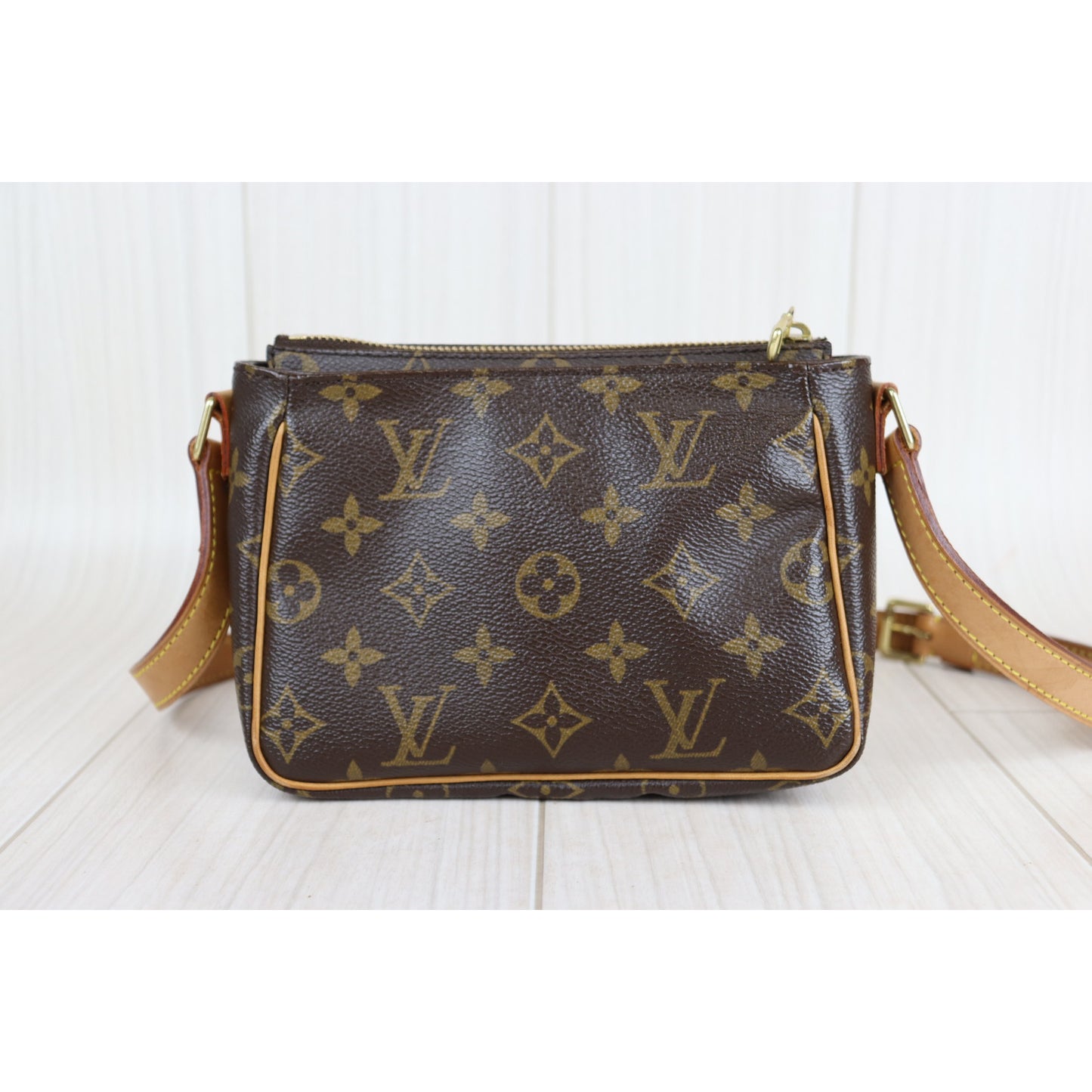 Rank AB ｜ LV Monogram Viva cite PM Shoulder Bag ｜082502