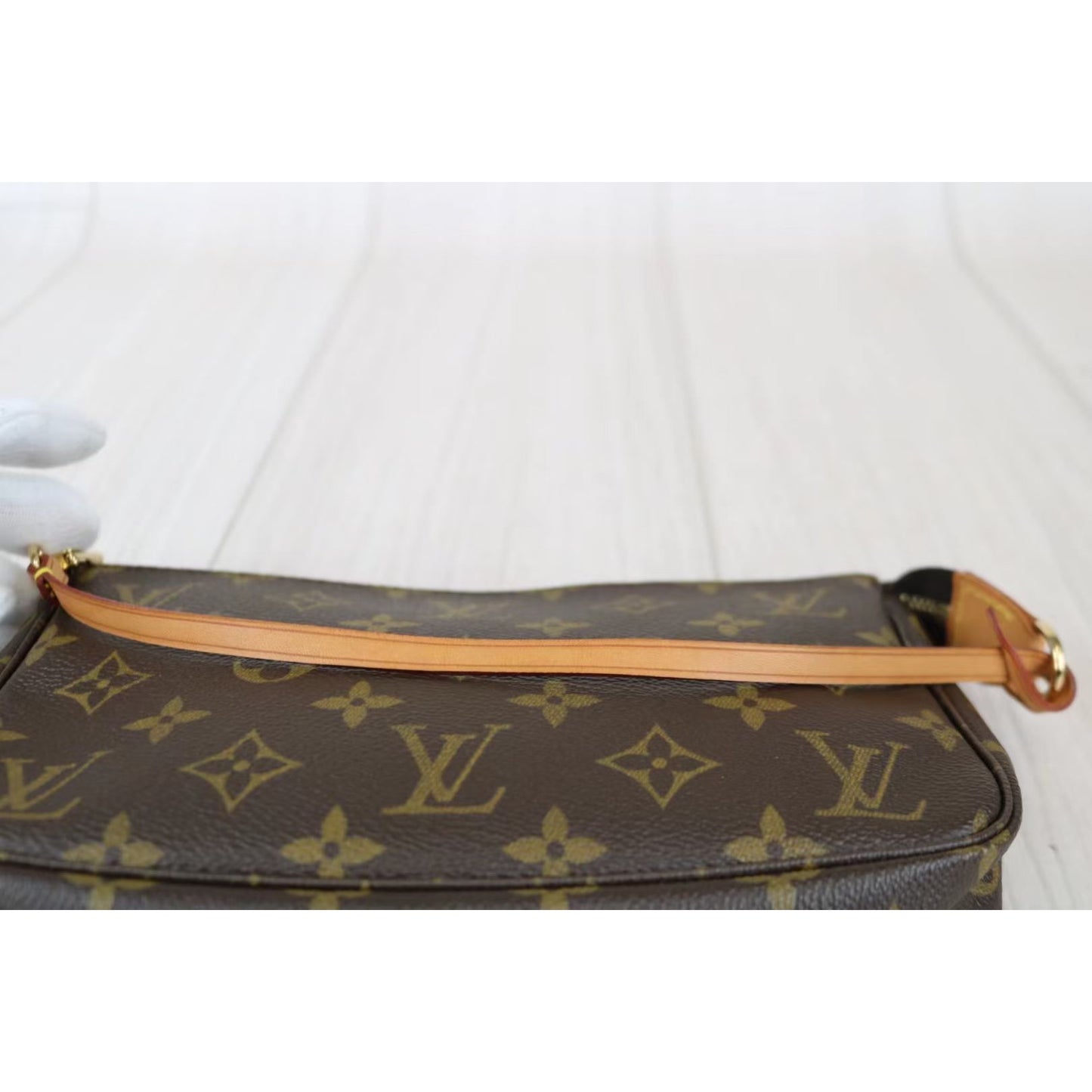 Rank A ｜ LV Monogram Pochette Accessoires ｜021214