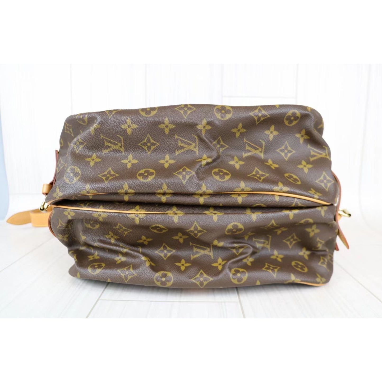 Rank A｜ LV Monogram Saumur GM Shoulder Bag｜030902