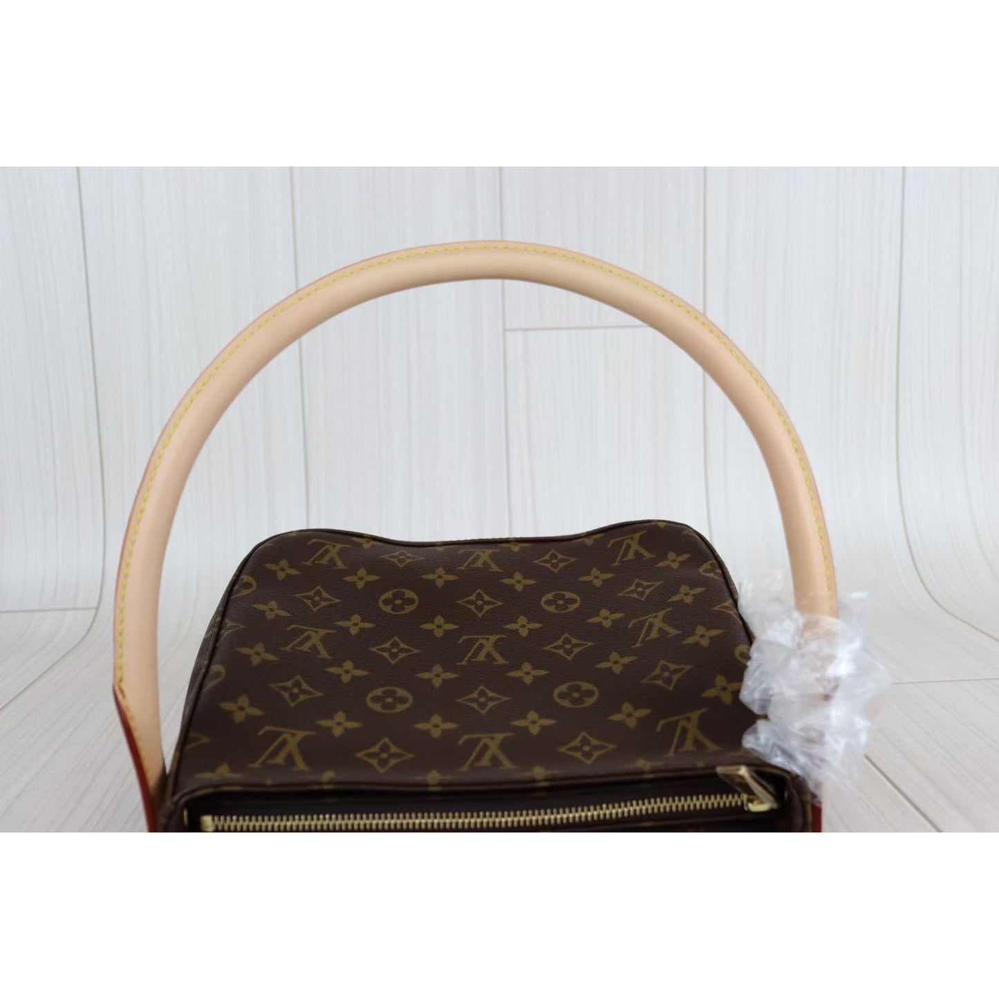 Rank S ｜ LV Monogram Looping MM Shoulder Bag ｜072413