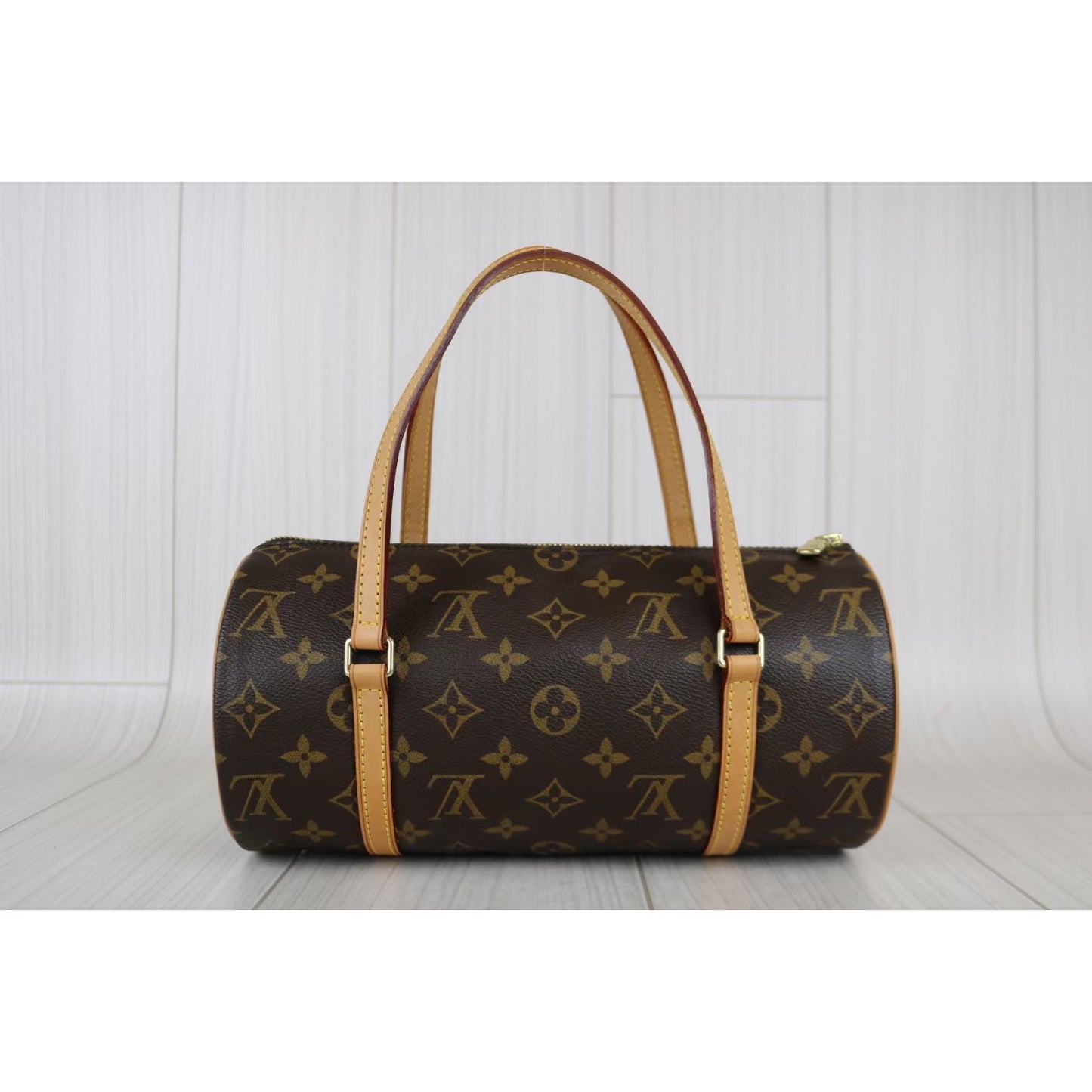 Rank A ｜ LV Monogram Papillon 26 Handbag ｜042005