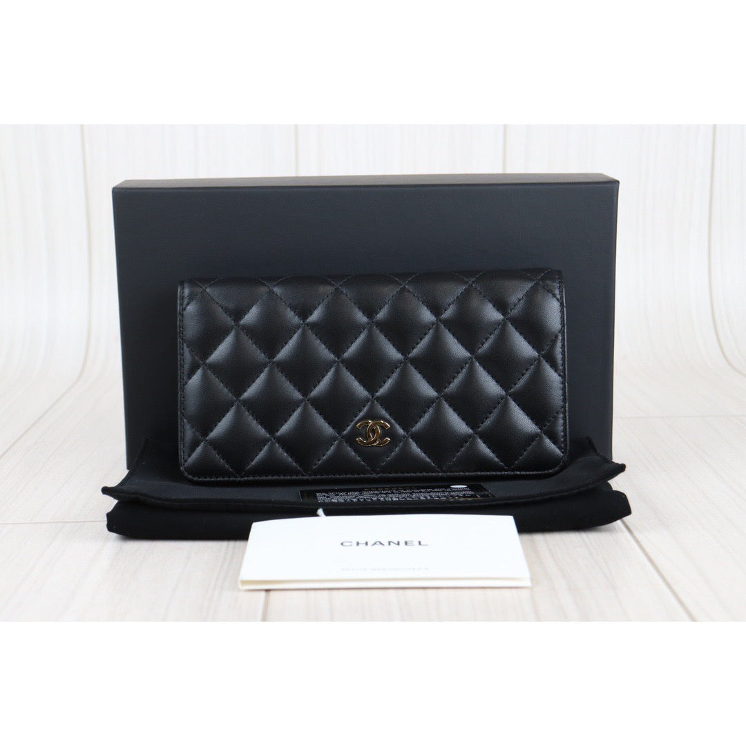 Rank SA ｜Chanel Lambskin Wallet ｜23011704