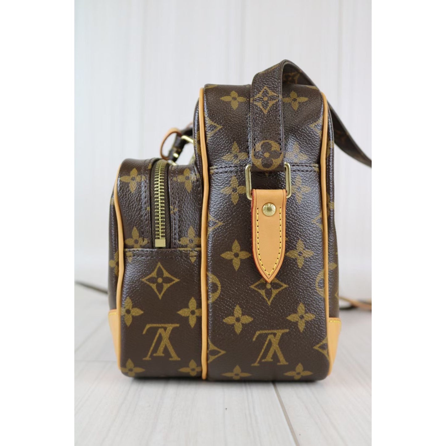 Rank SA ｜LV Monogram Nile Shoulder Bag｜070323