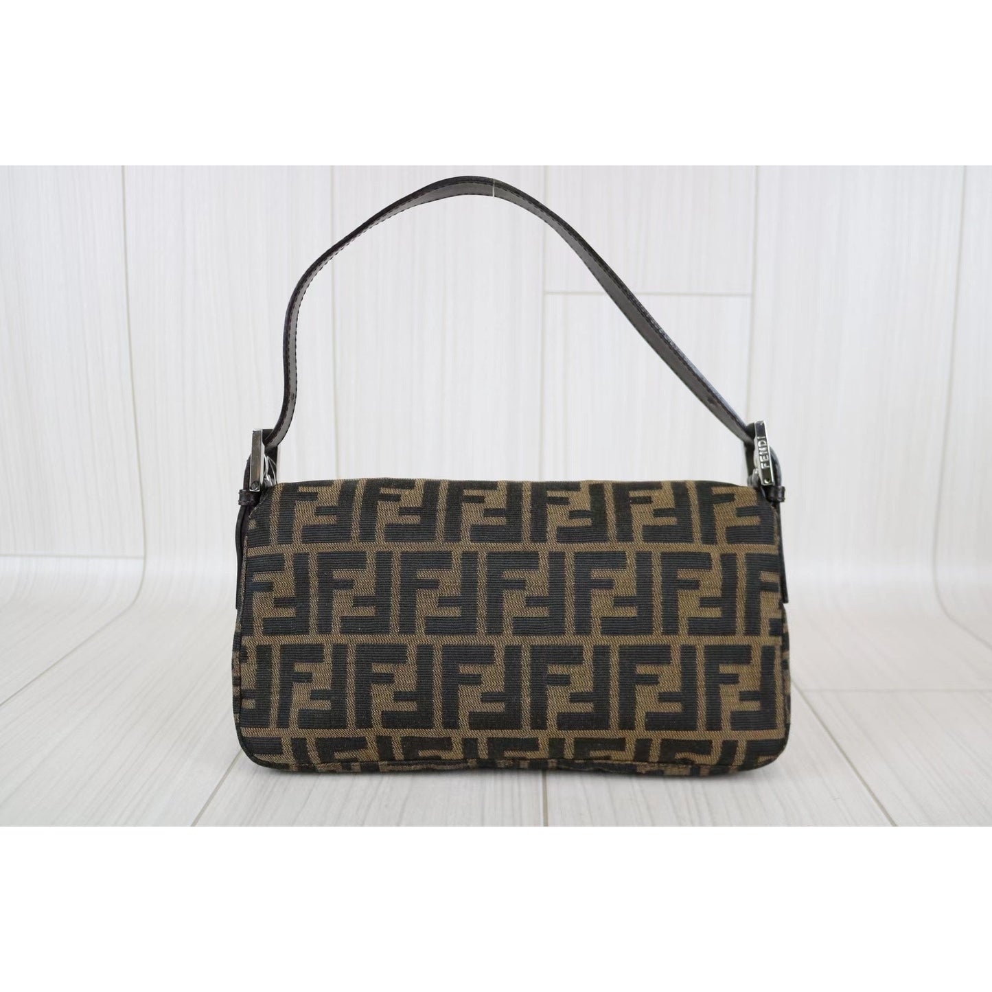 W-Rank A ｜ FENDI Zucca Mamma Baguette Shoulder Bag ｜070103