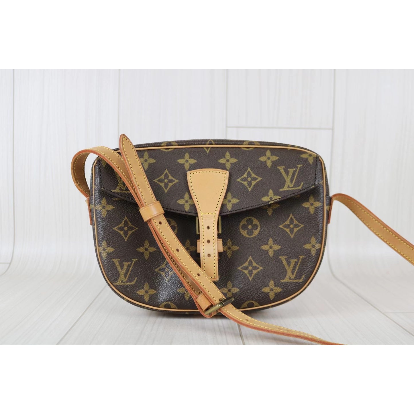 Rank A｜ LV Monogram Shoulder Bag ｜ 062704