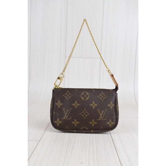 Rank AB ｜ LV Monogram Mini Pochette Accessoir ｜23032406