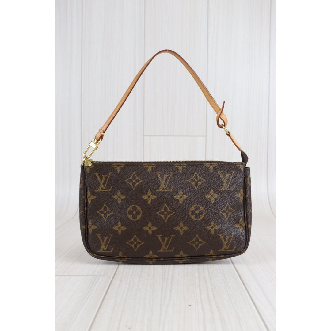 Rank A ｜ LV Monogram Pochette Accessoires ｜23032405