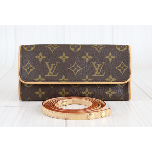 Rank SA ｜LV Monogram Pochette Twin PM｜23021717