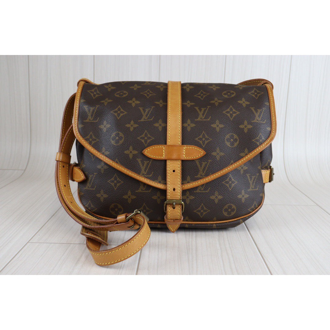 Rank AB｜ LV Monogram Saumur 30 Shoulder Bag｜23031302