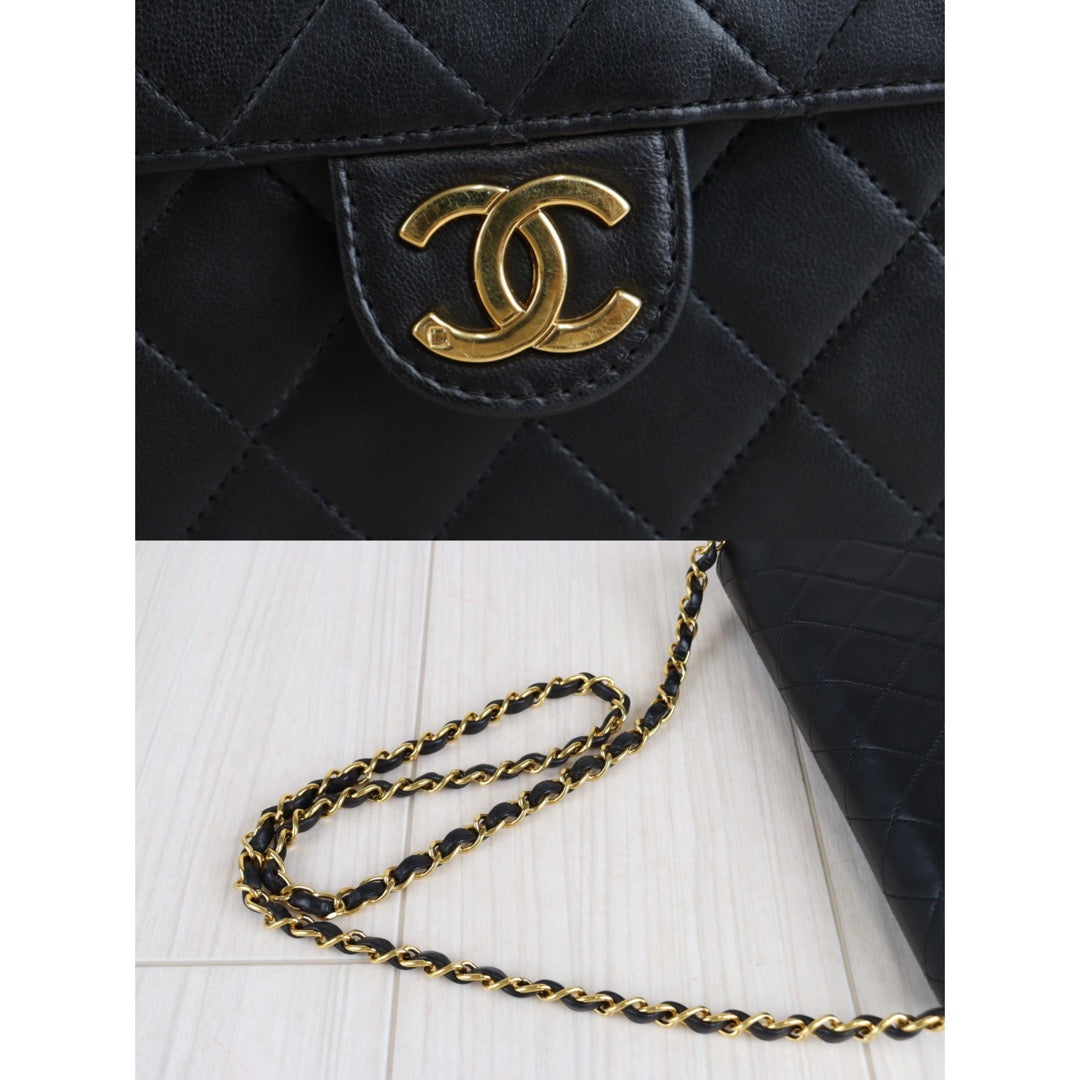 Rank AB ｜ CHANEL CF 22 Shoulder Bag ｜23041005