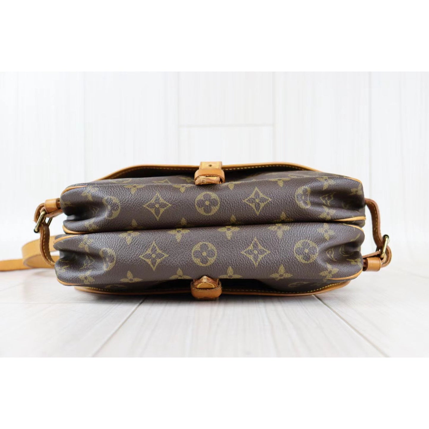 W-Rank AB ｜ LV Monogram Saumur MM Shoulder Bag