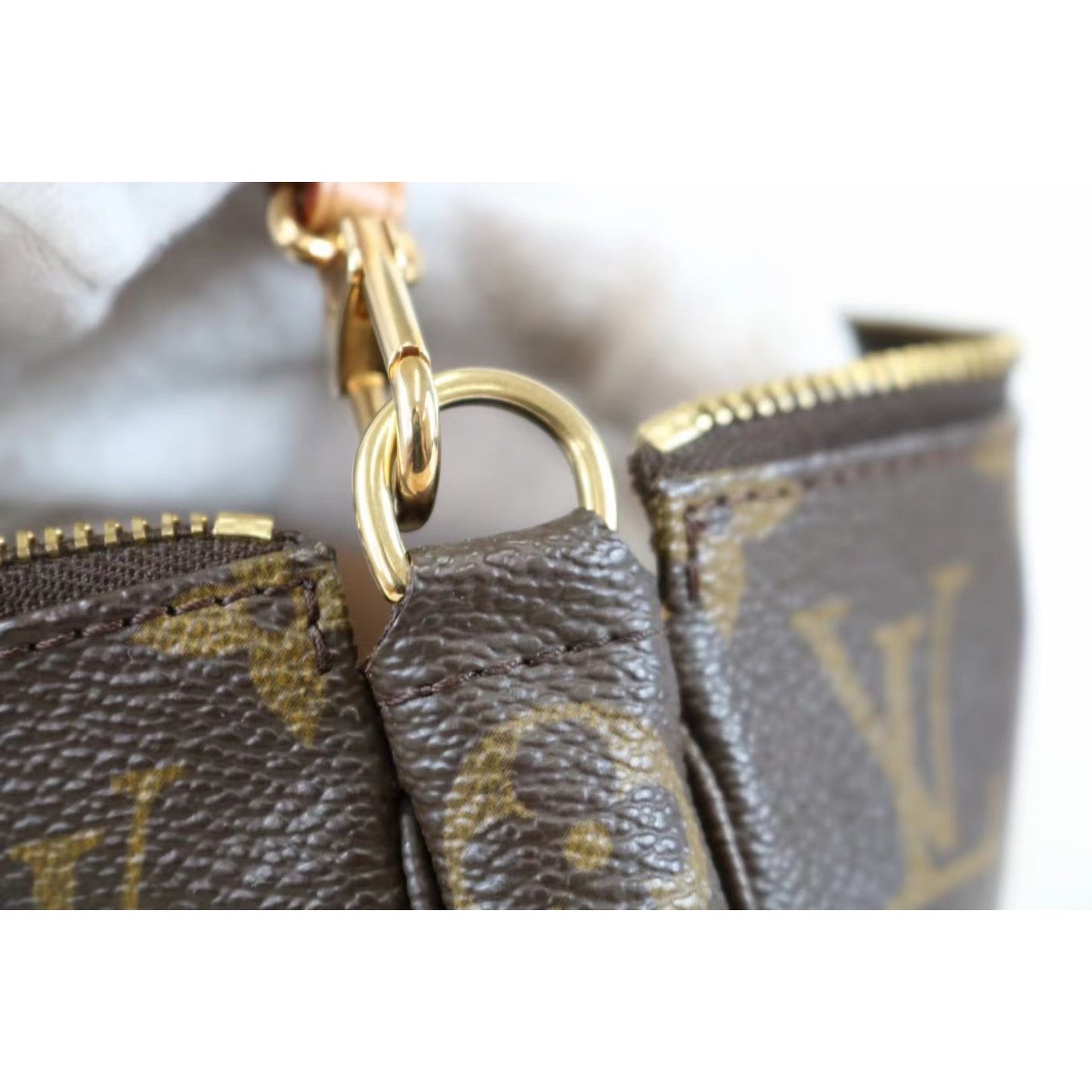 Rank A ｜ LV Monogram Pochette Accessoires ｜042513