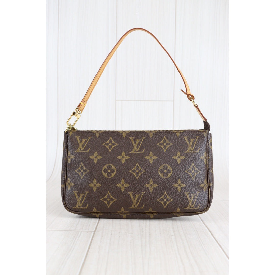 Rank A ｜ LV Monogram Pochette Accessoires ｜23021712