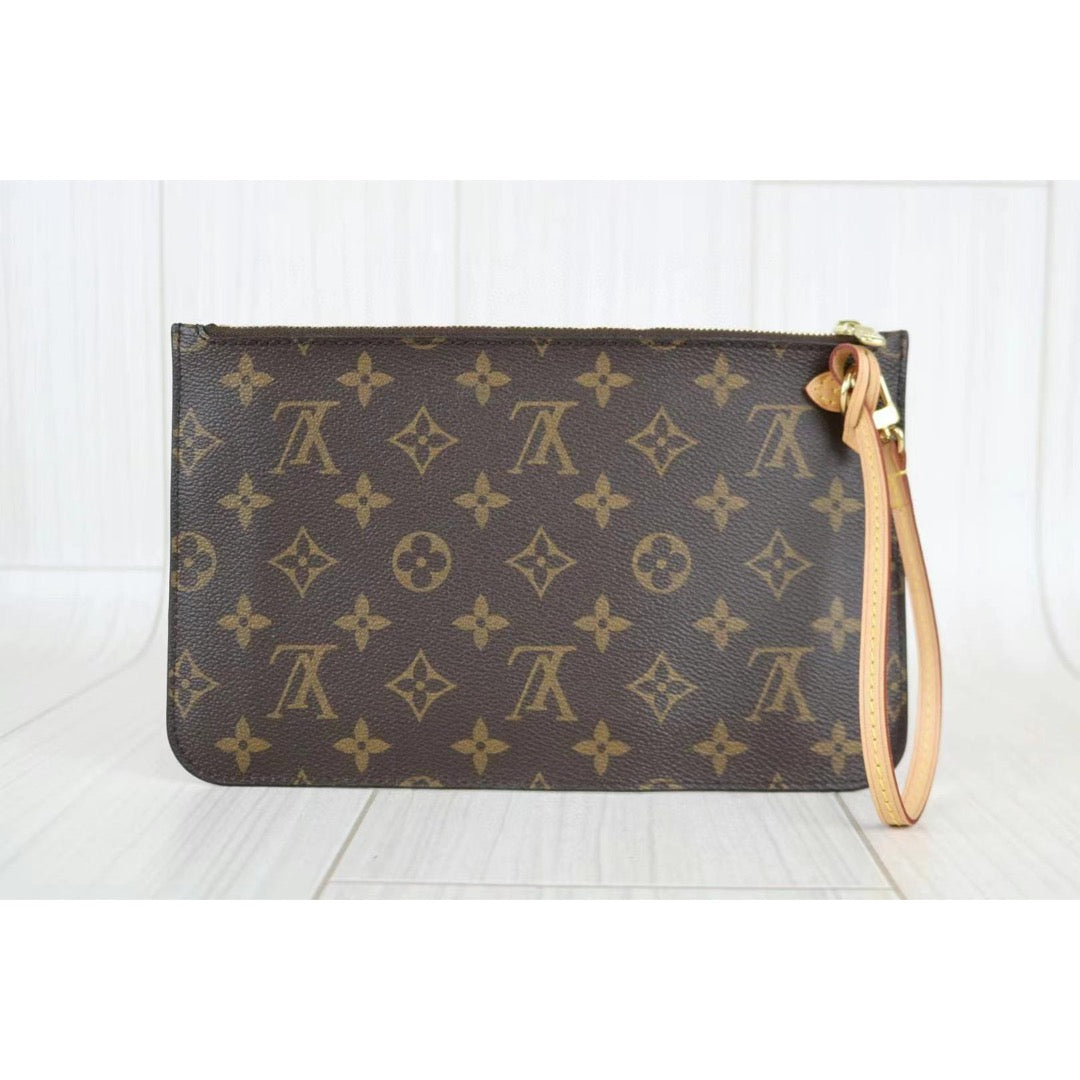 Rank A ｜ LV Monogram Neverful MM ｜22120203