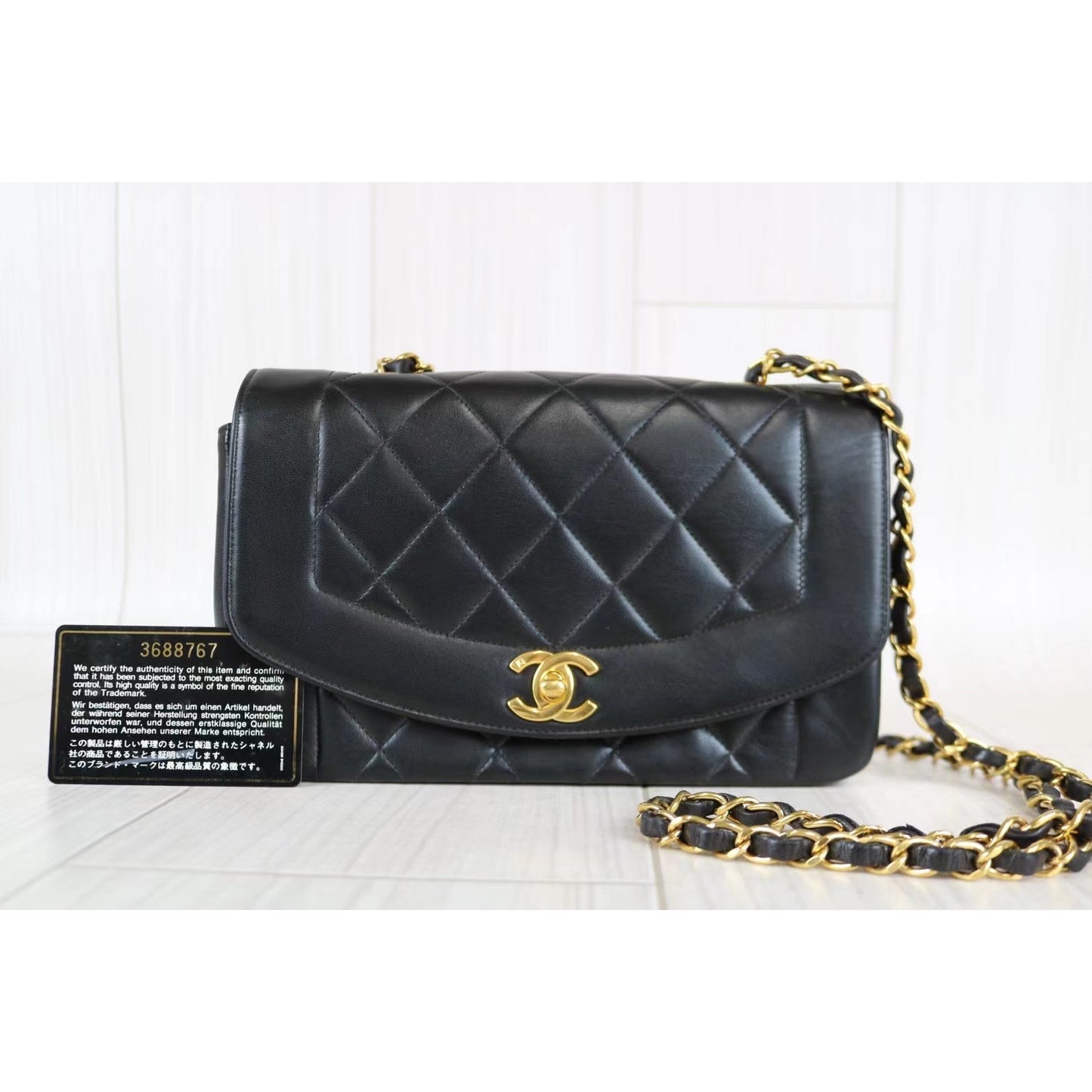 Rank A ｜ CHANEL Matrasse Diana Lamb Skin Double Flap Double Chain Bag ｜031014