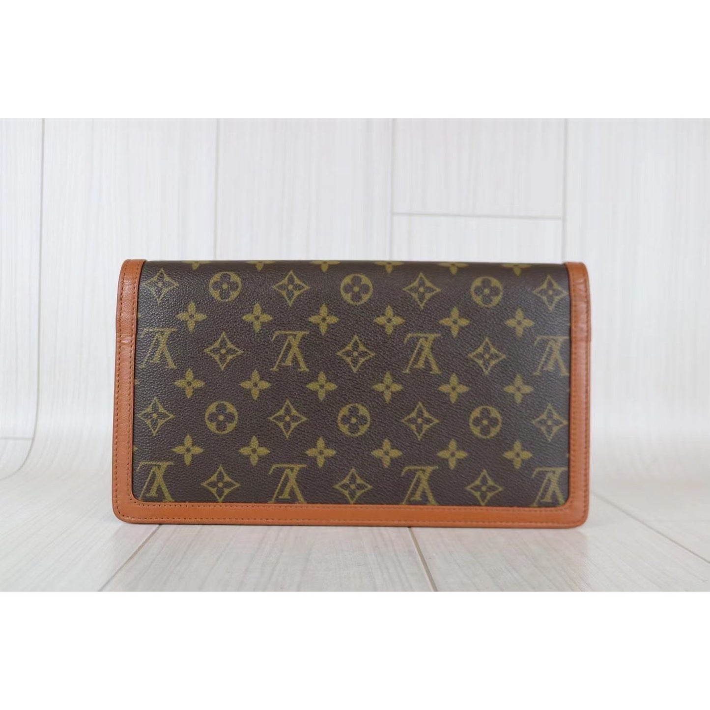 Rank A ｜ LV Monogram Clutch Bag｜051008