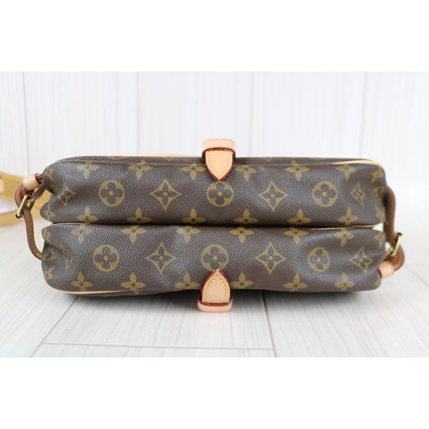 Rank SA ｜ LV Monogram Saumur MM Shoulder Bag｜060706