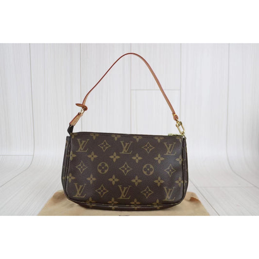 Rank A ｜ LV Monogram Pochette Accessoires ｜020719