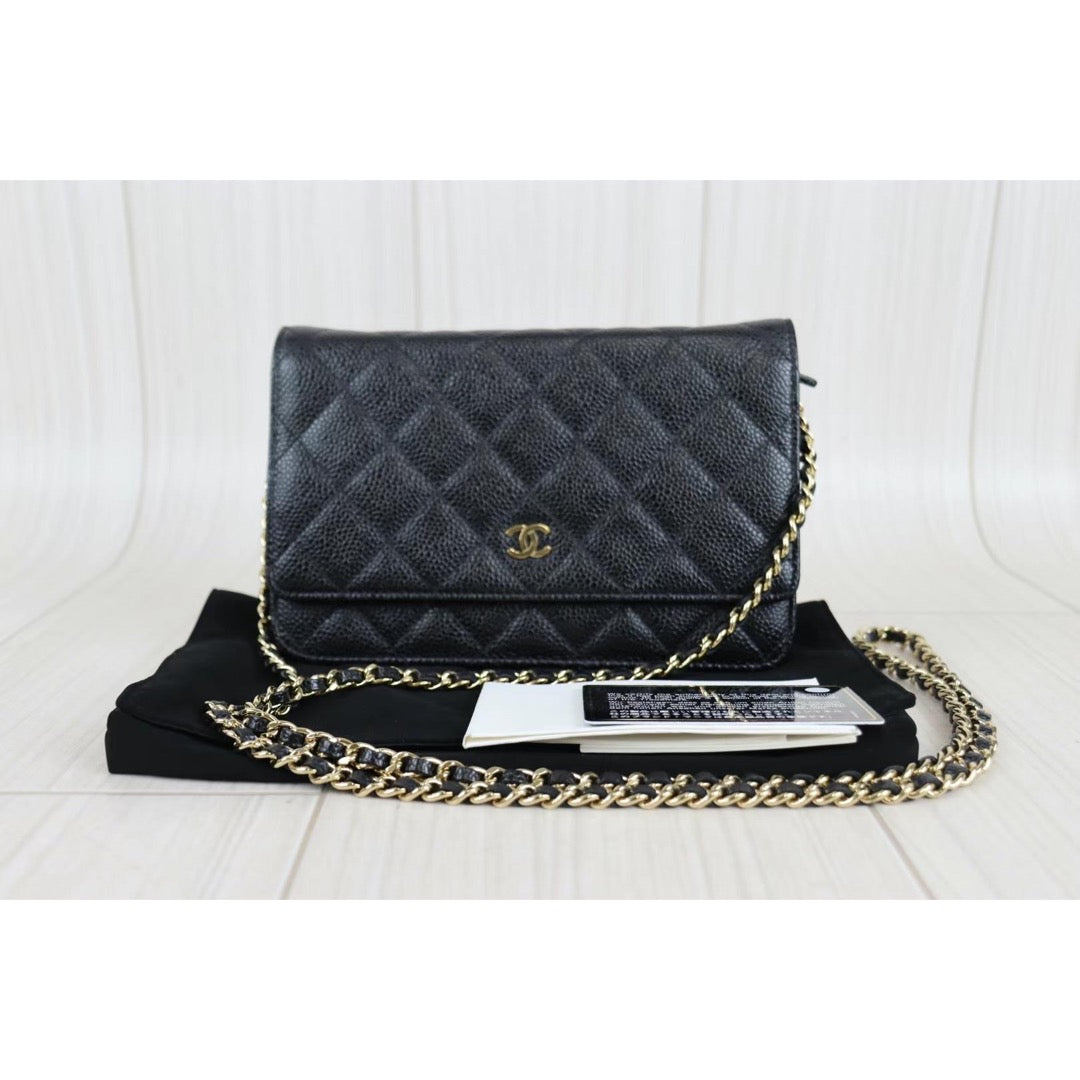 Rank A ｜ CHANEL Matelasse Caviar Skin Chain Wallet Black Gold Hardware ｜22112502