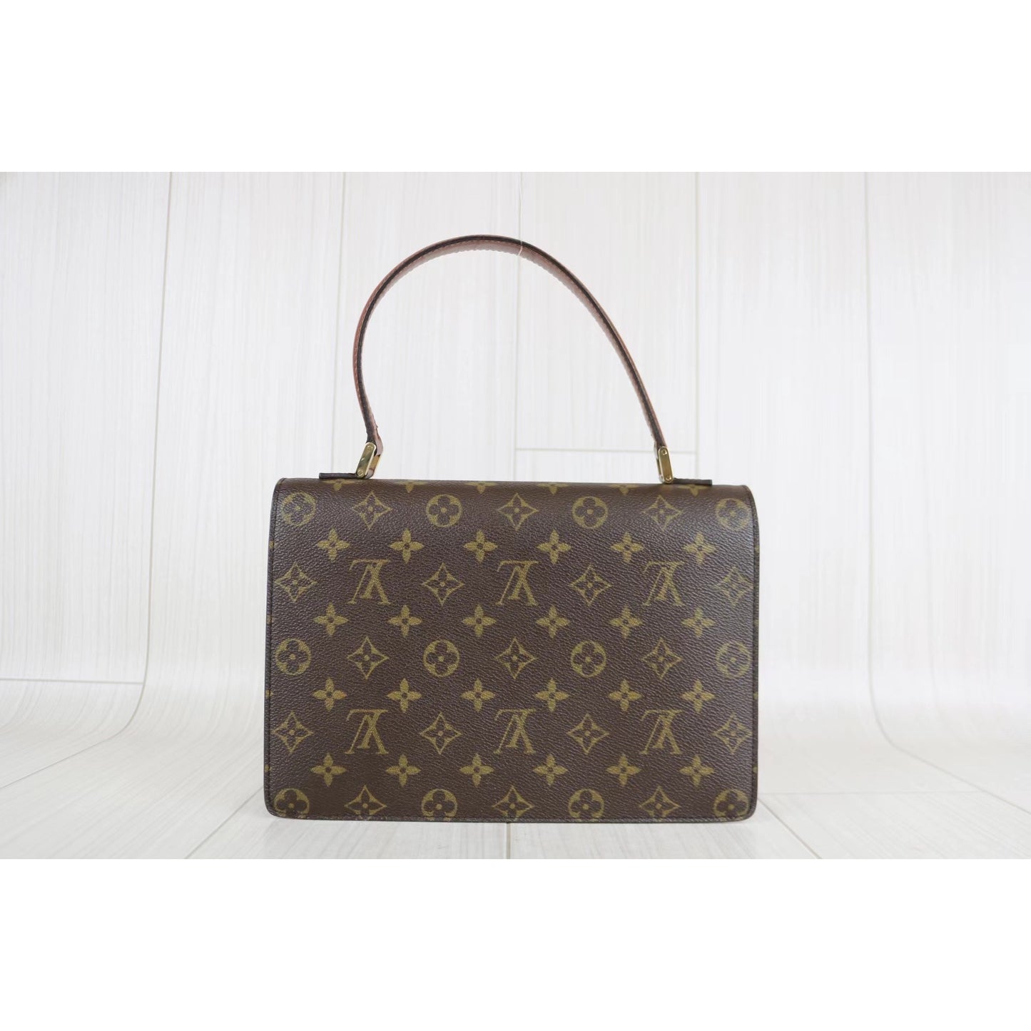 Rank A ｜  LV Monogram Concorde Handbag ｜042602