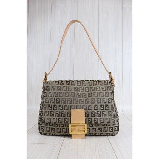 Rank A｜ FENDI Baguette Shoulder Bag ｜23032803