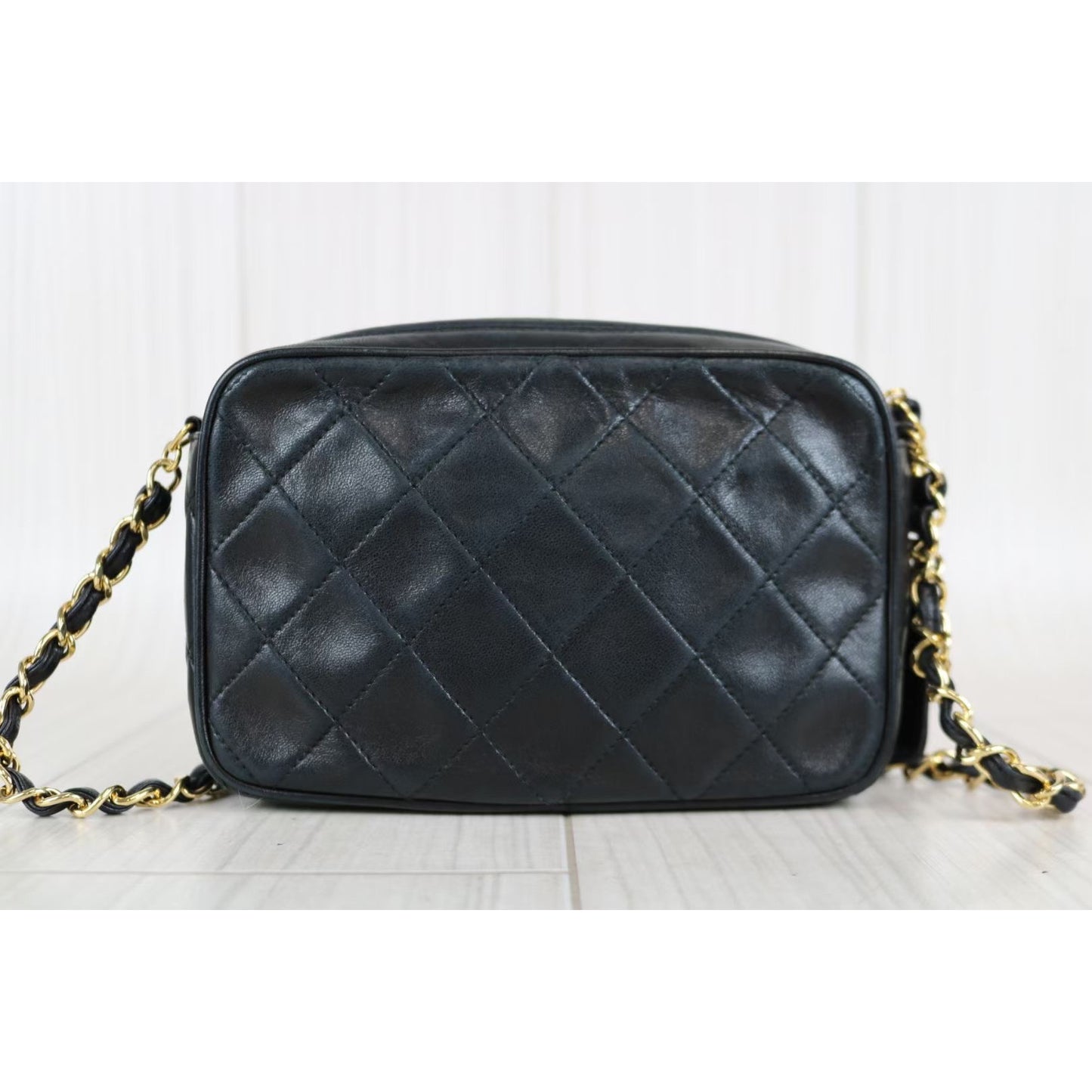 Rank A ｜ CHANEL Vintage Matrasse Lamb Skin Chain Shoulder Bag ｜040709