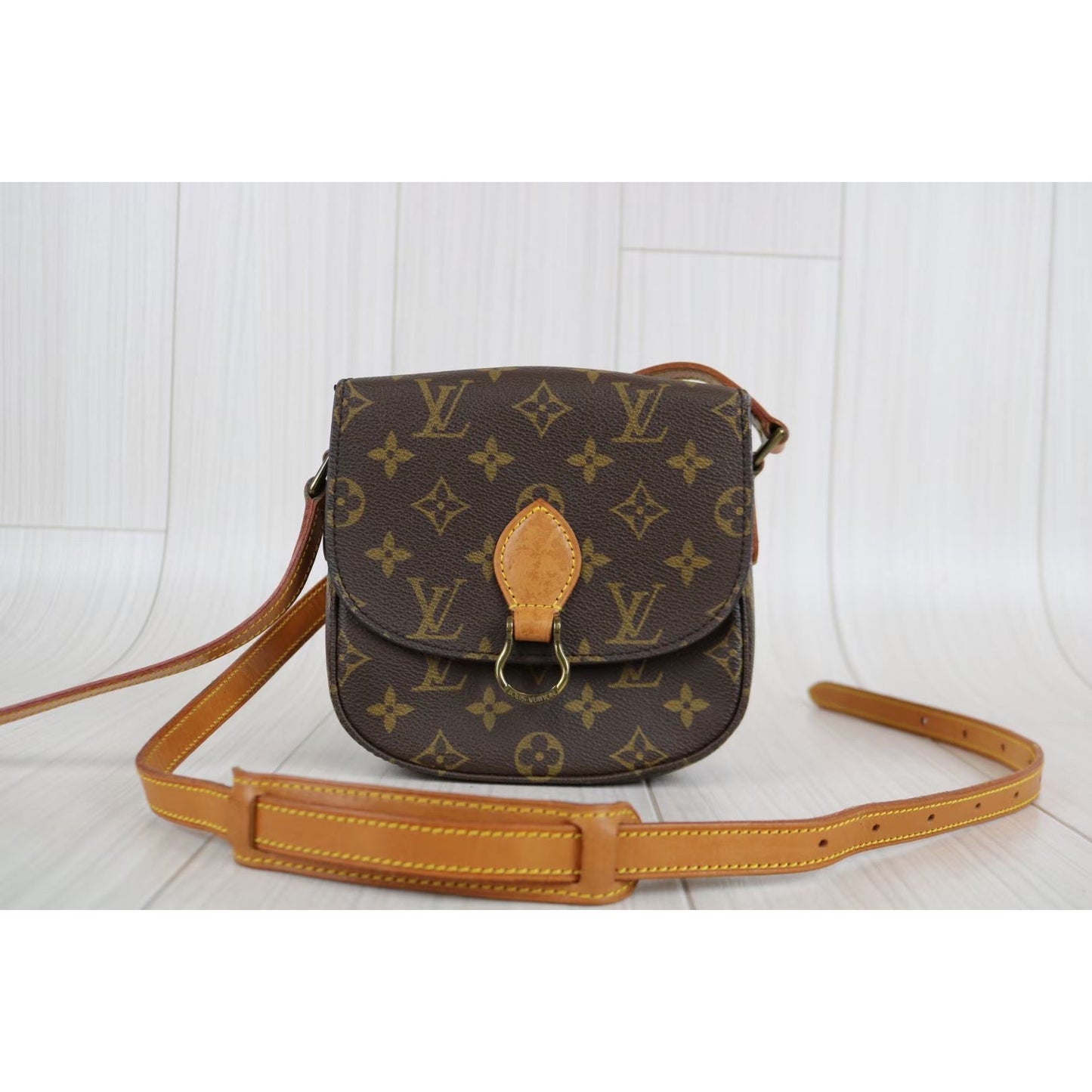 Louis Vuitton, Bags, Louis Vuitton Saint Cloud Mm Crossbody Bag