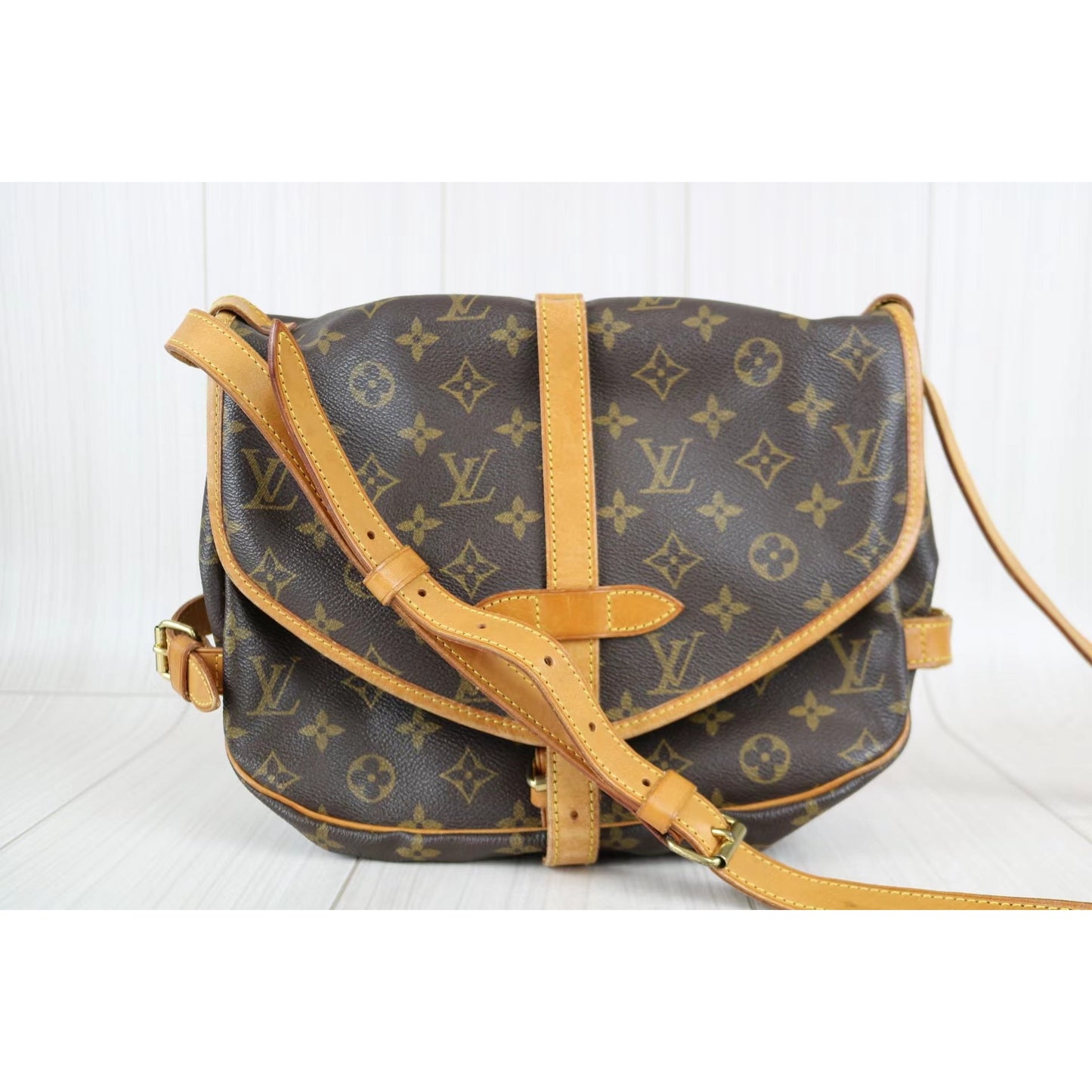 Rank AB ｜ LV Monogram Saumur MM Shoulder Bag｜030410