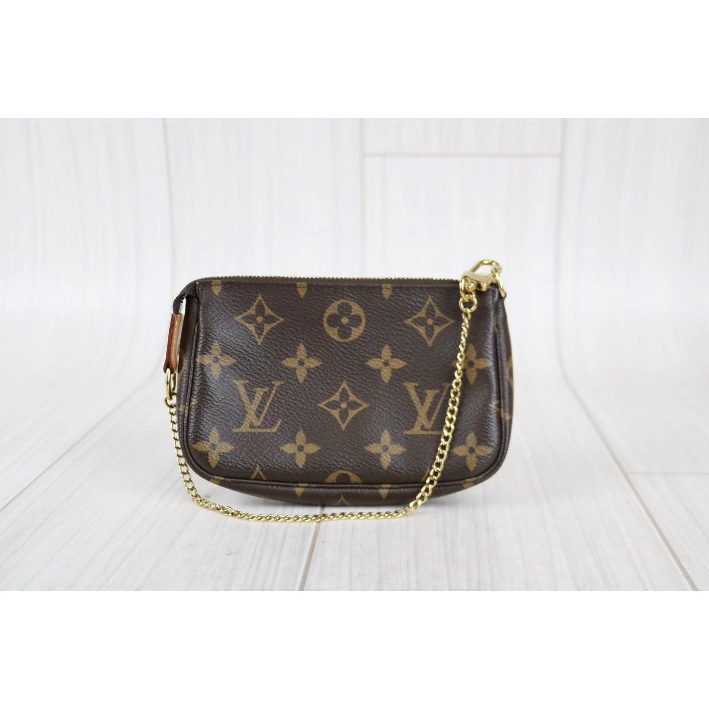 Rank SA ｜ LV Monogram Mini Pochette Accessoir  ｜022503