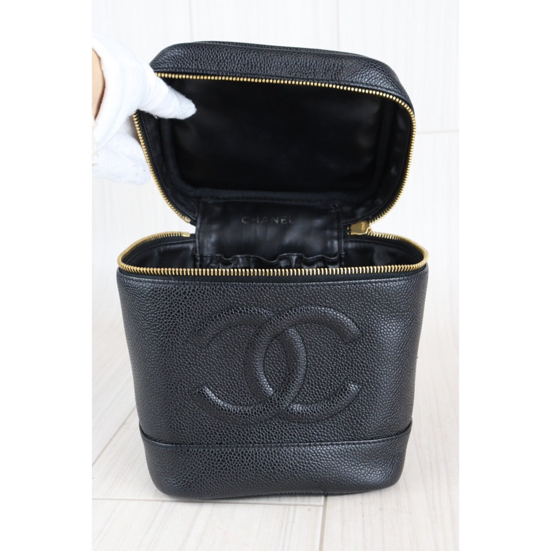 Rank AB｜ CHANEL Caviar Skin Vanity Handbag ｜23020206