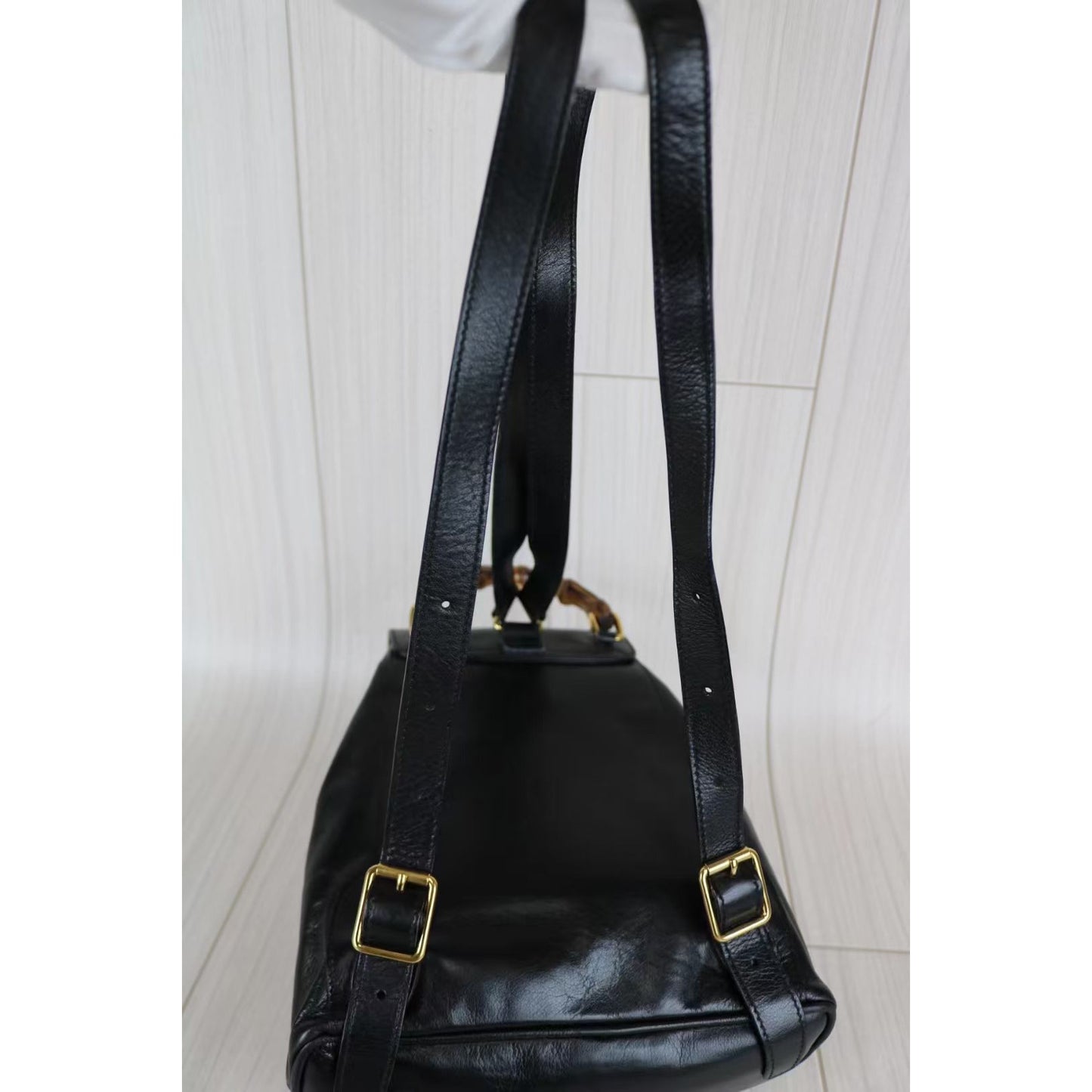 Rank A ｜ GUCCI Leather Back bag ｜033111