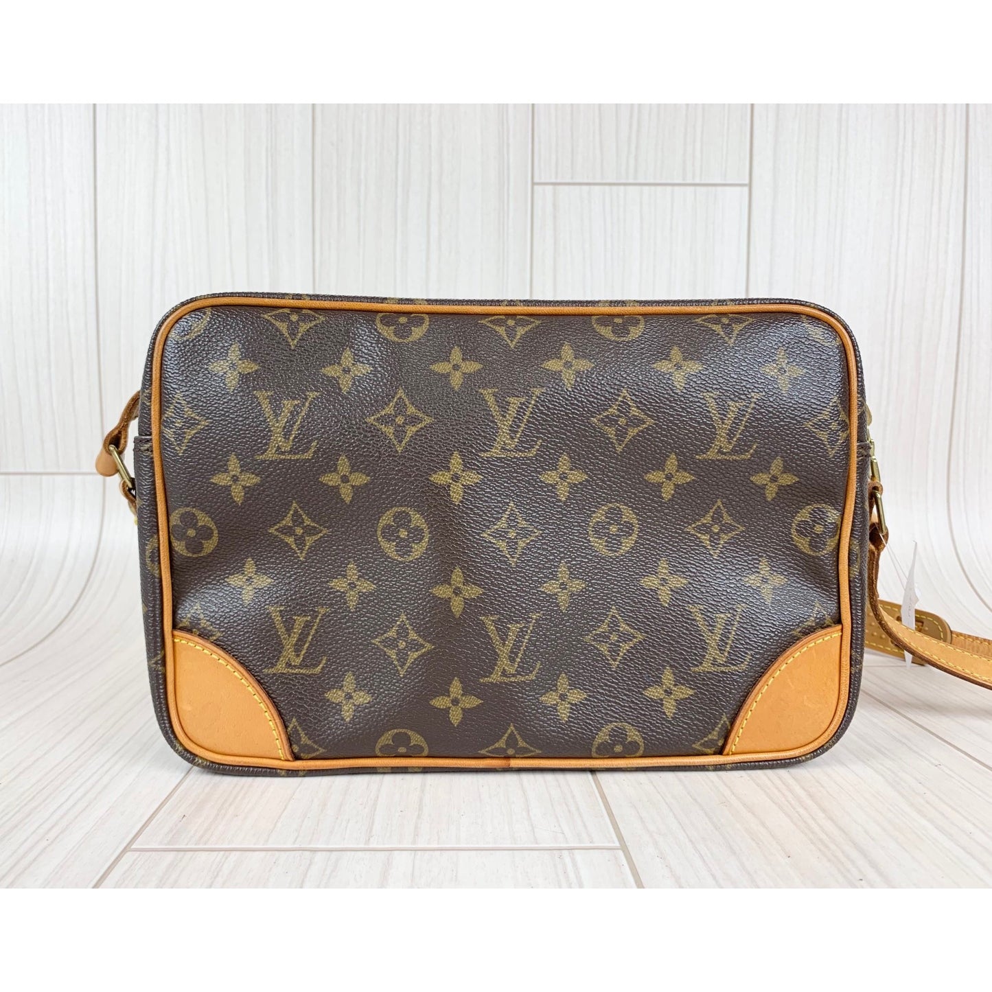 Rank AB ｜ LV Monogram Trocadero 27 Shoulder Bag｜060212