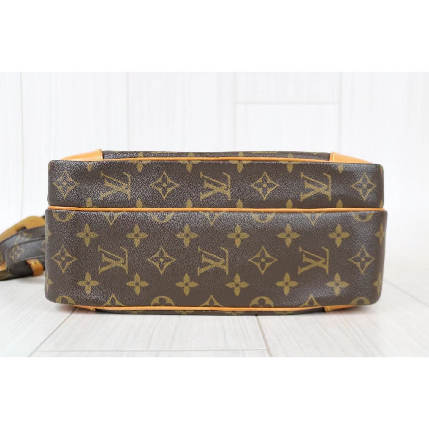 Rank A ｜LV Monogram Nyle Shoulder Bag ｜021717